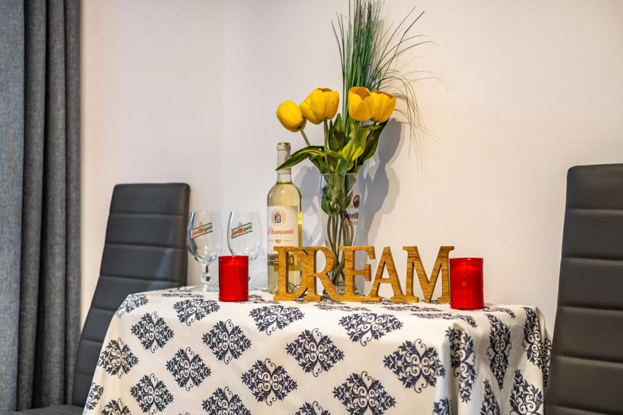 Dream House Apartment Badalona Luaran gambar